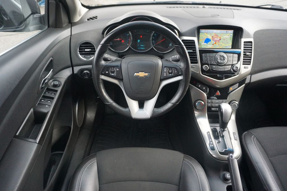 Chevrolet Cruze 1.8 SW Jeffersontown - photo 4
