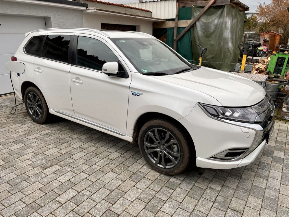 Mitsubishi Outlander PHEV 2.4 Jeffersontown - photo 1