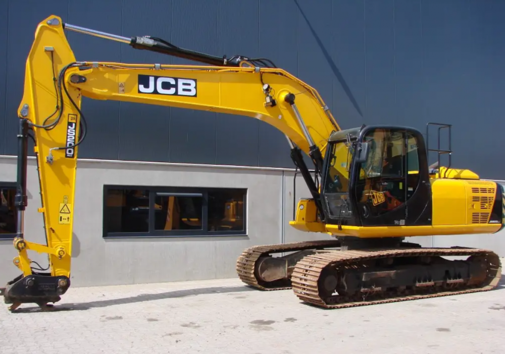 JCB crawler excavator Cedar Rapids - photo 1
