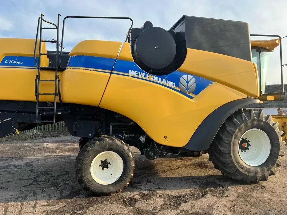 New Holland CX 6090 combine 2013 Waynesboro - photo 3