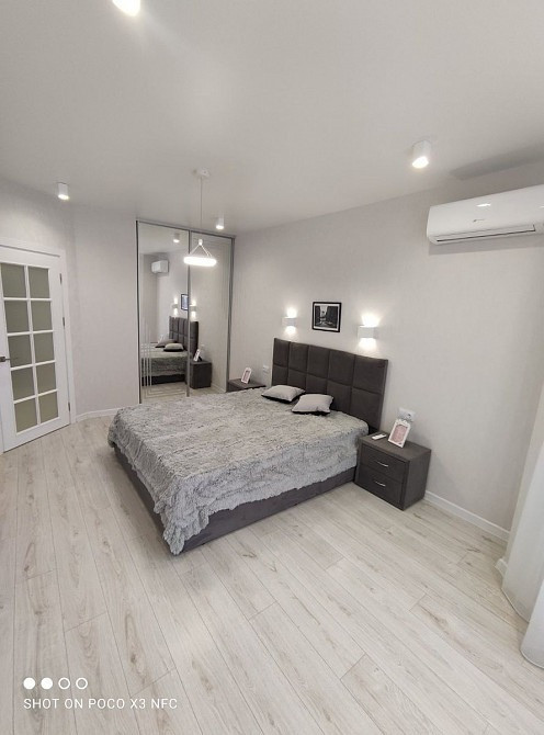 1-Bedroom Apartment, 410 sq ft, near Central Park New York City - photo 4