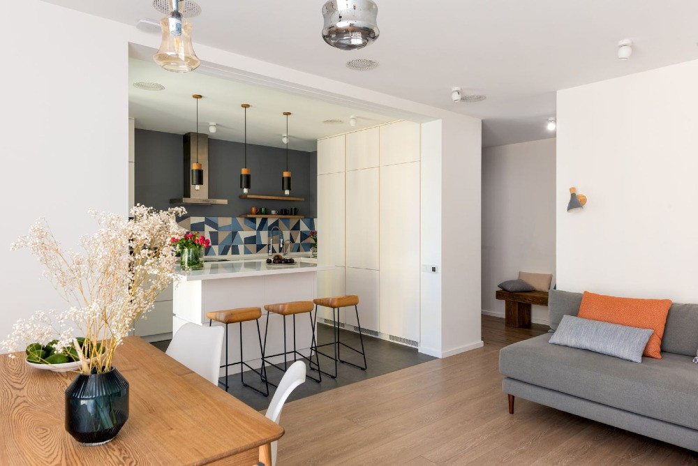 Rent 5-room apartment in Sterling Sterling - photo 1