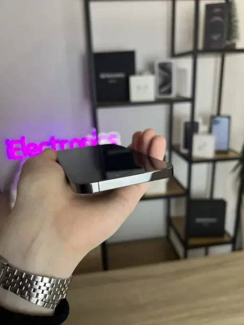 iPhone 12 Pro Max 256GB Flagstaff - photo 3