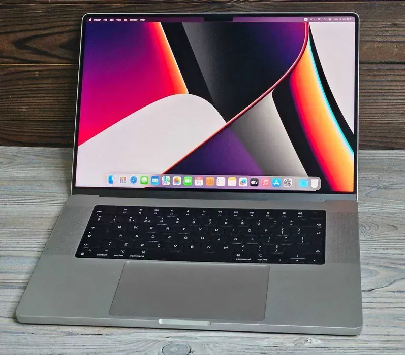MacBook Pro 16 Mid 2021 M1 Pro Silver Lancaster - photo 1
