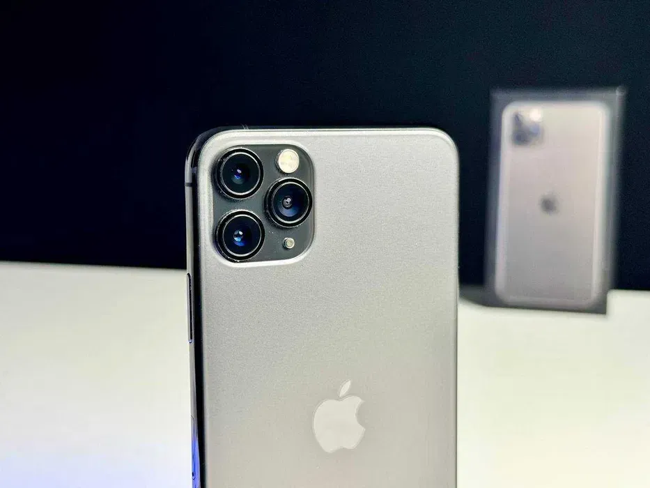 USED Apple iPhone 11 Pro Max 64GB Houston - photo 4