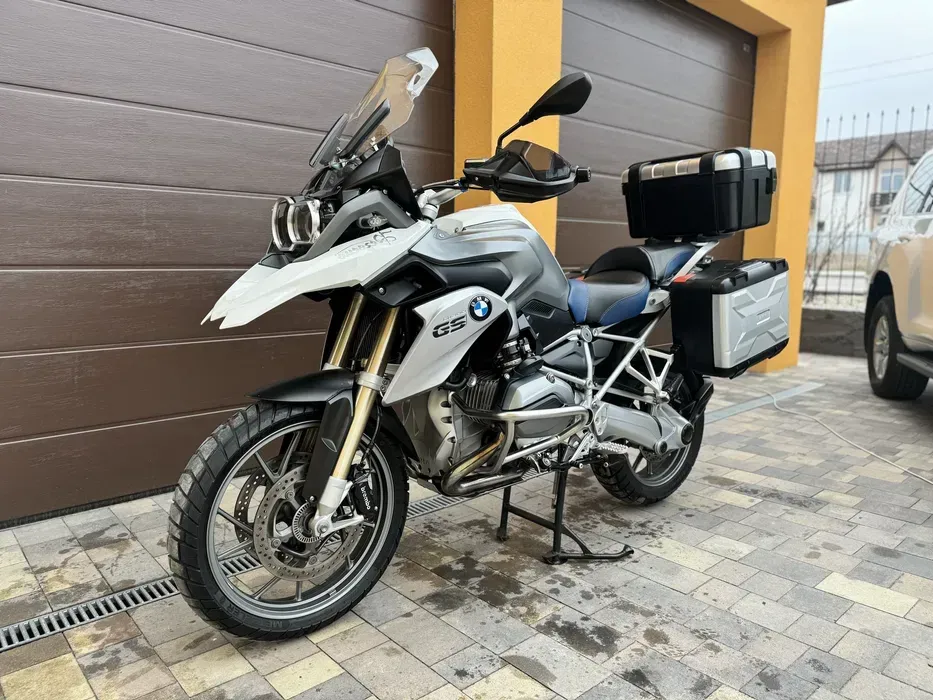 Sell BMW R1200GS Trumbull - photo 4