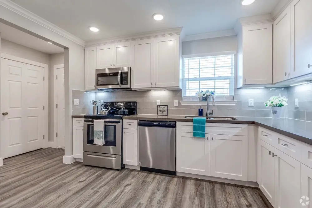 Texas City, TX Two-story apartments for vacation and living near Houston and the waterfront. Texas City - photo 11