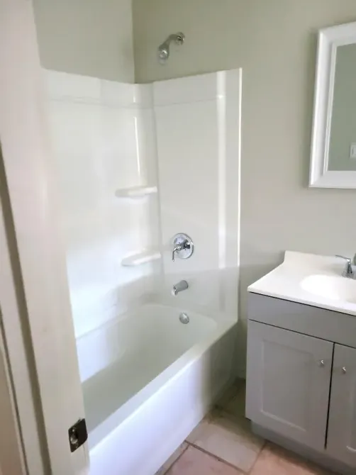 Cozy 4-Bedroom Home with Garage, 2,050 sq ft Raleigh - photo 8