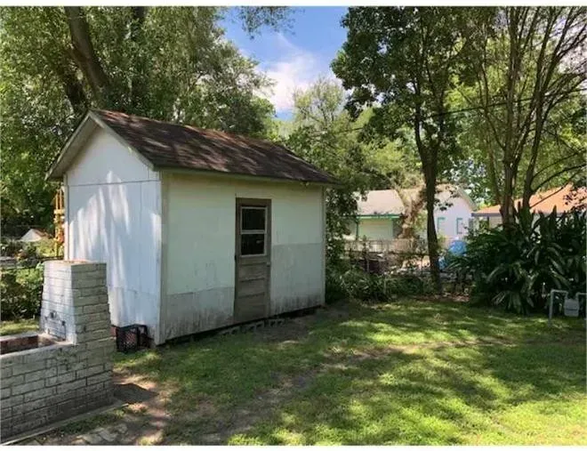Cozy 4-Bedroom Home with Garage, 2,050 sq ft Raleigh - photo 2