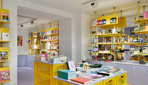 Fashionable Shop Front in Chicago Chicago - photo 1